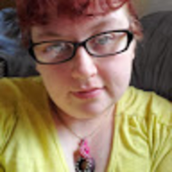 Meet your Posher, Jennifer - Picture 1 of 1